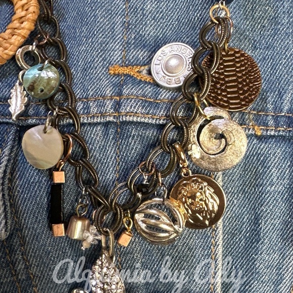 Multi charms bohemian necklace lapis - Picture 4 of 6